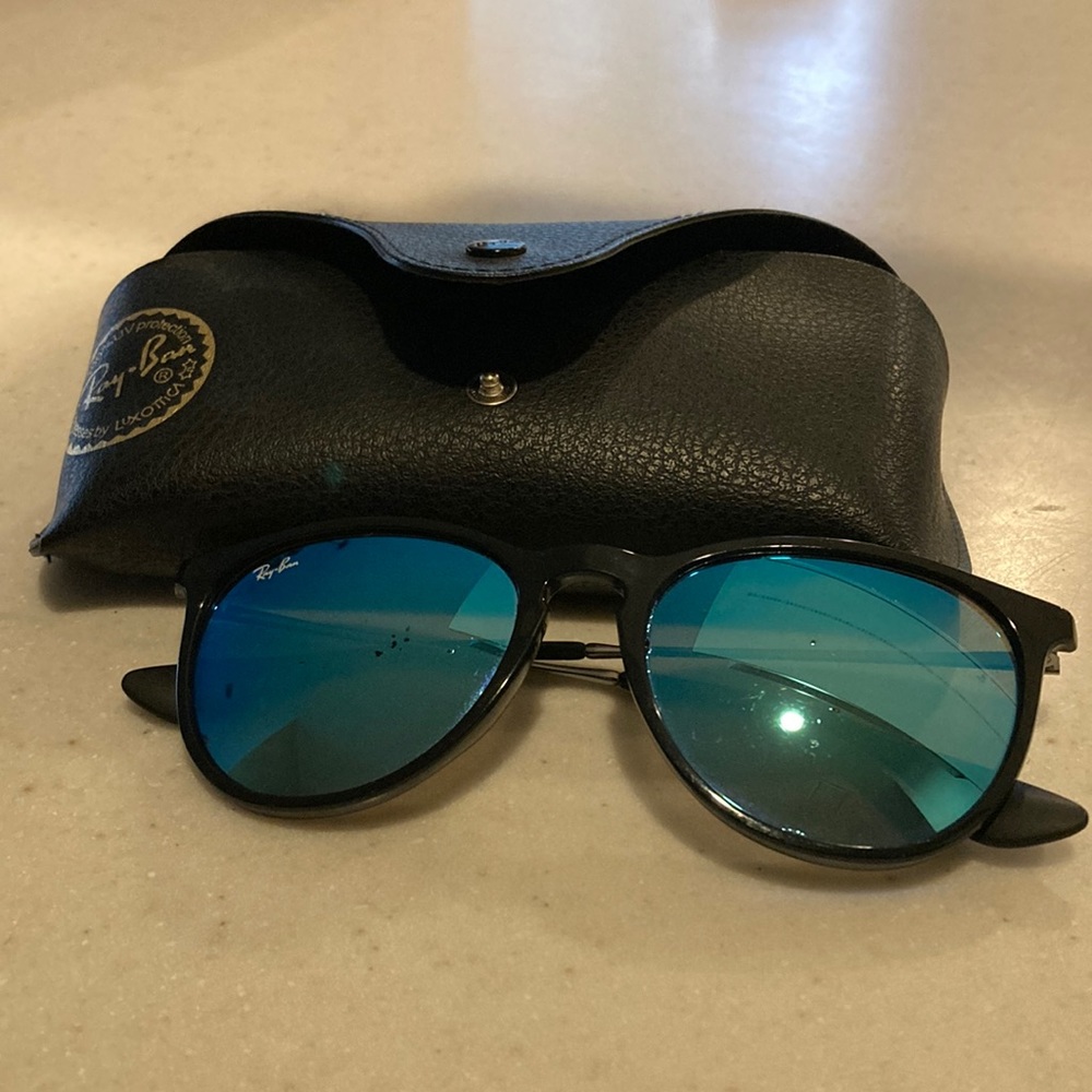 Ray an Blue Tint Aviators